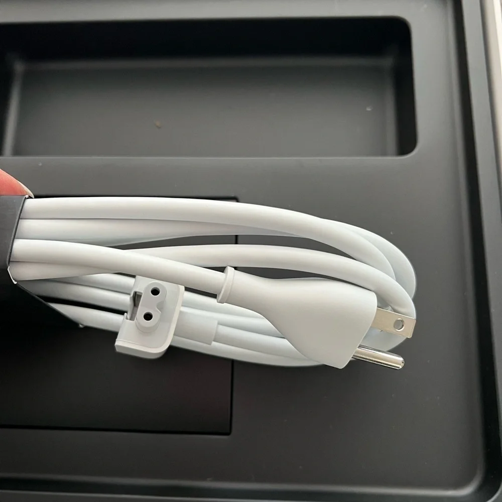 MacBook Air Original Box + Unused Apple Power Adapter Pristine Condition​​